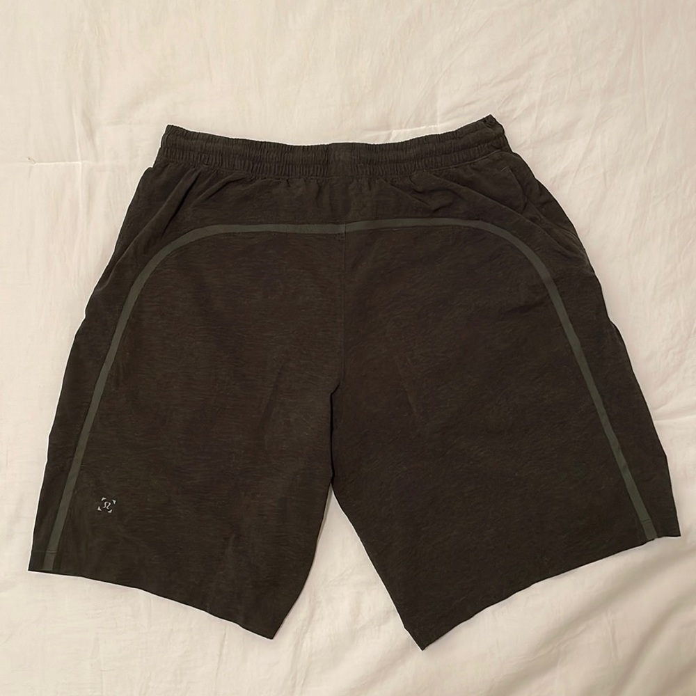Lululemon Pace Breaker Lined 9”